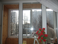 Остекление балкона ПВХ-окнами
